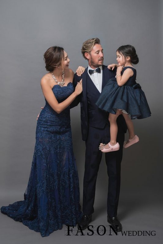 family870001-020