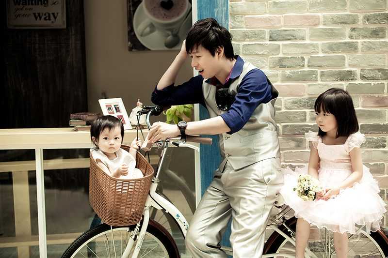family_%e5%bc%b5%e7%b0%a1%e5%86%a0%e8%8f%af-13
