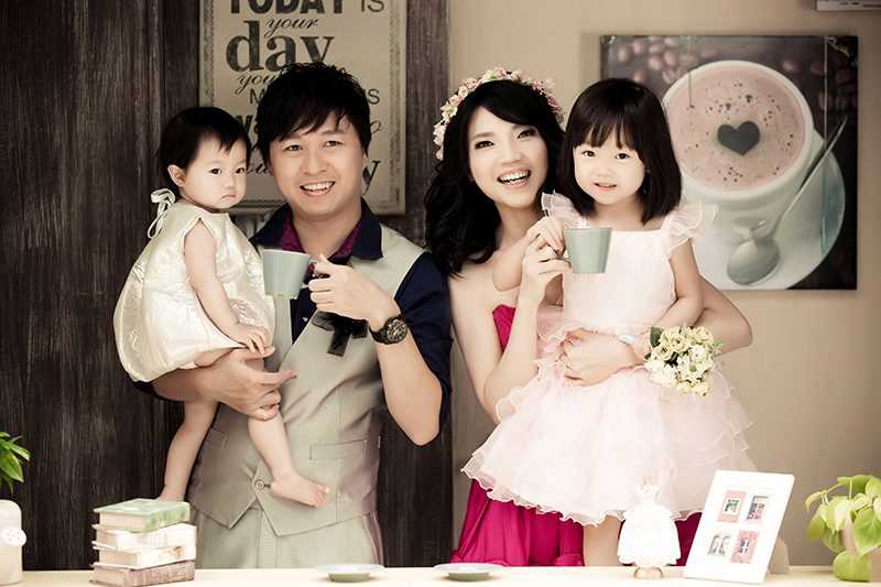 family_%e5%bc%b5%e7%b0%a1%e5%86%a0%e8%8f%af-2