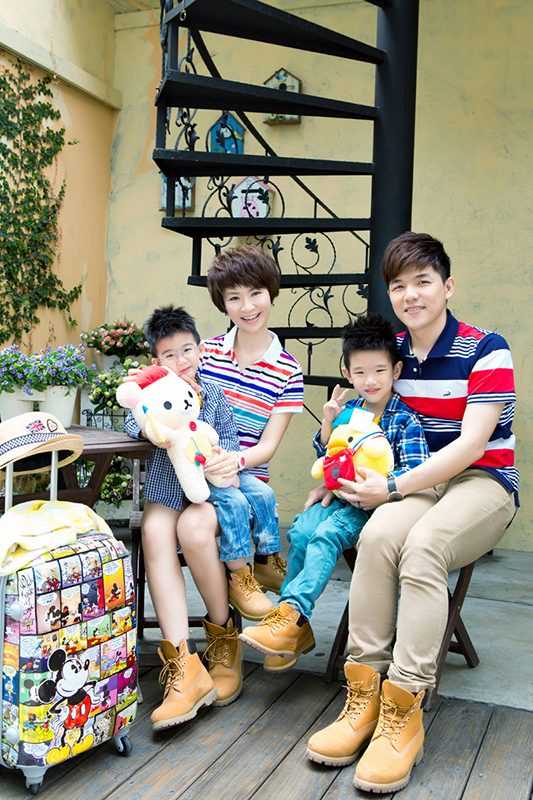 family_%e6%9d%8e%e4%bf%a1%e6%a8%99-1