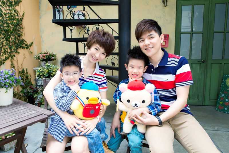 family_%e6%9d%8e%e4%bf%a1%e6%a8%99-2