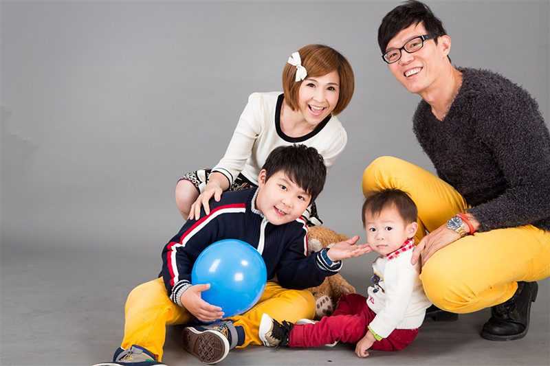 family_%e8%94%a1%e5%b0%9a%e6%81%86-12
