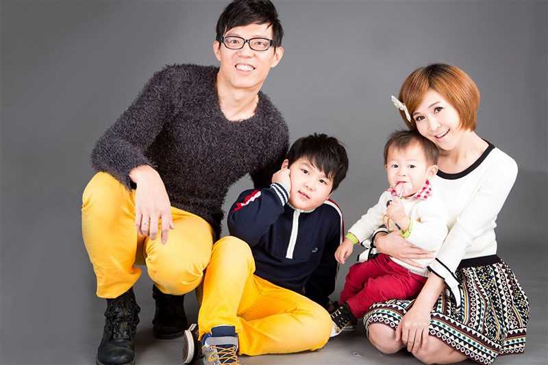 family_%e8%94%a1%e5%b0%9a%e6%81%86-16