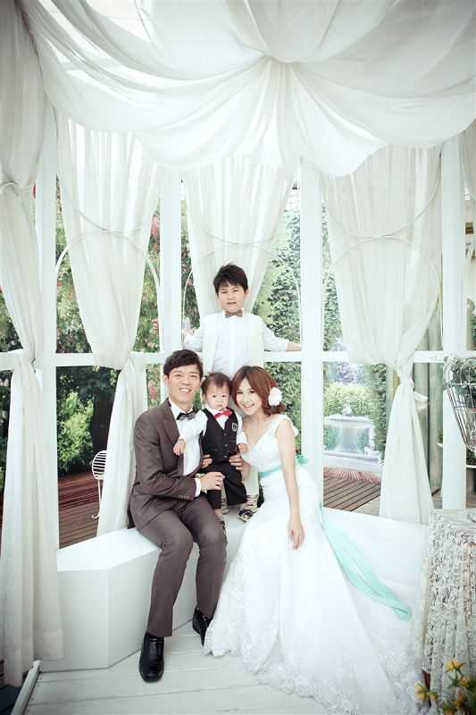 family_%e8%94%a1%e5%b0%9a%e6%81%86-3